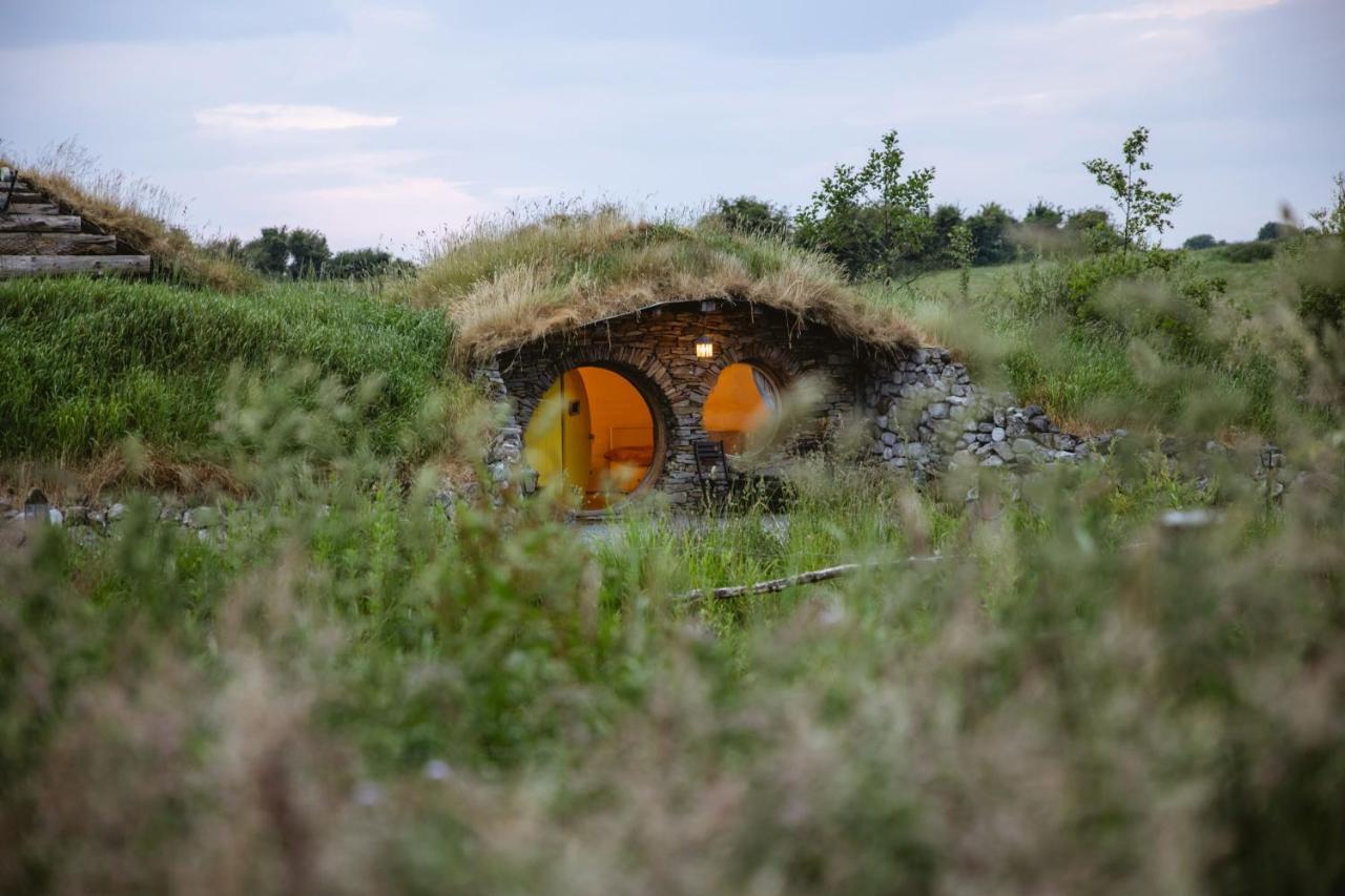 Mayo Glamping Castlebar Eksteriør billede